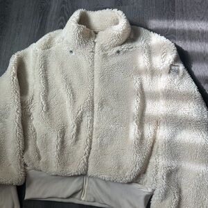 ALO Yoga Women's Plush Cream Teddy Jacket